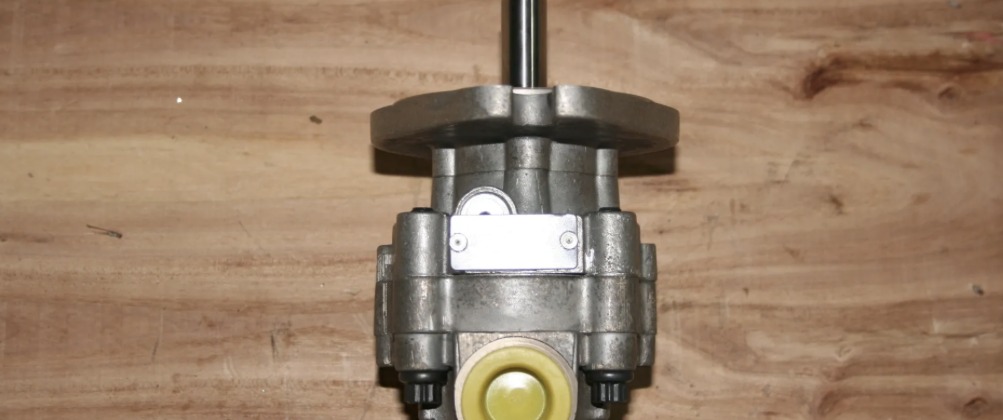 Bomba de dirección, CAT · Motor 3116